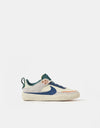 Nike SB Day One GS Chaussures de skate pour enfants - Sail/Court Blue-Coconut Milk-Photon Dust