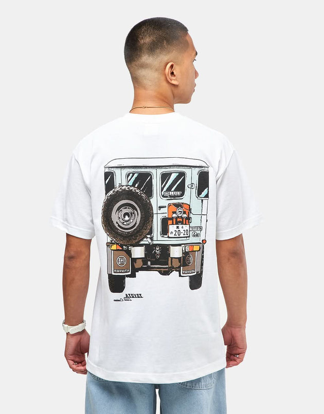 Camiseta HUF x Toyota Land Cruiser Sixties - Blanco