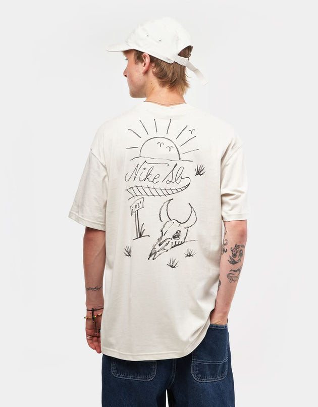 T-shirt Nike SB M90 Train Moniker - Marron clair/Blanc