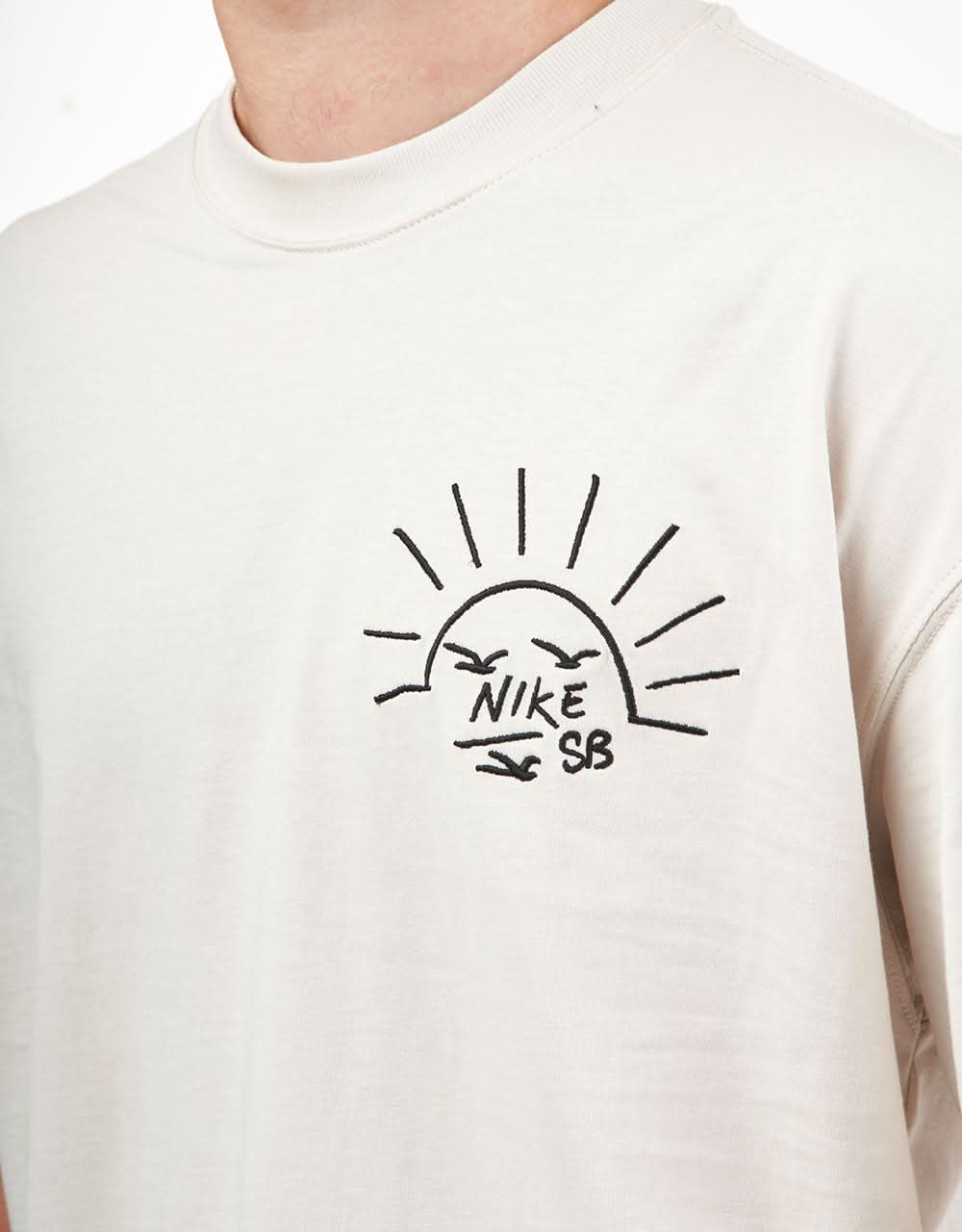 Nike SB M90 Train Moniker T-Shirt - Light Orewood Brown/White