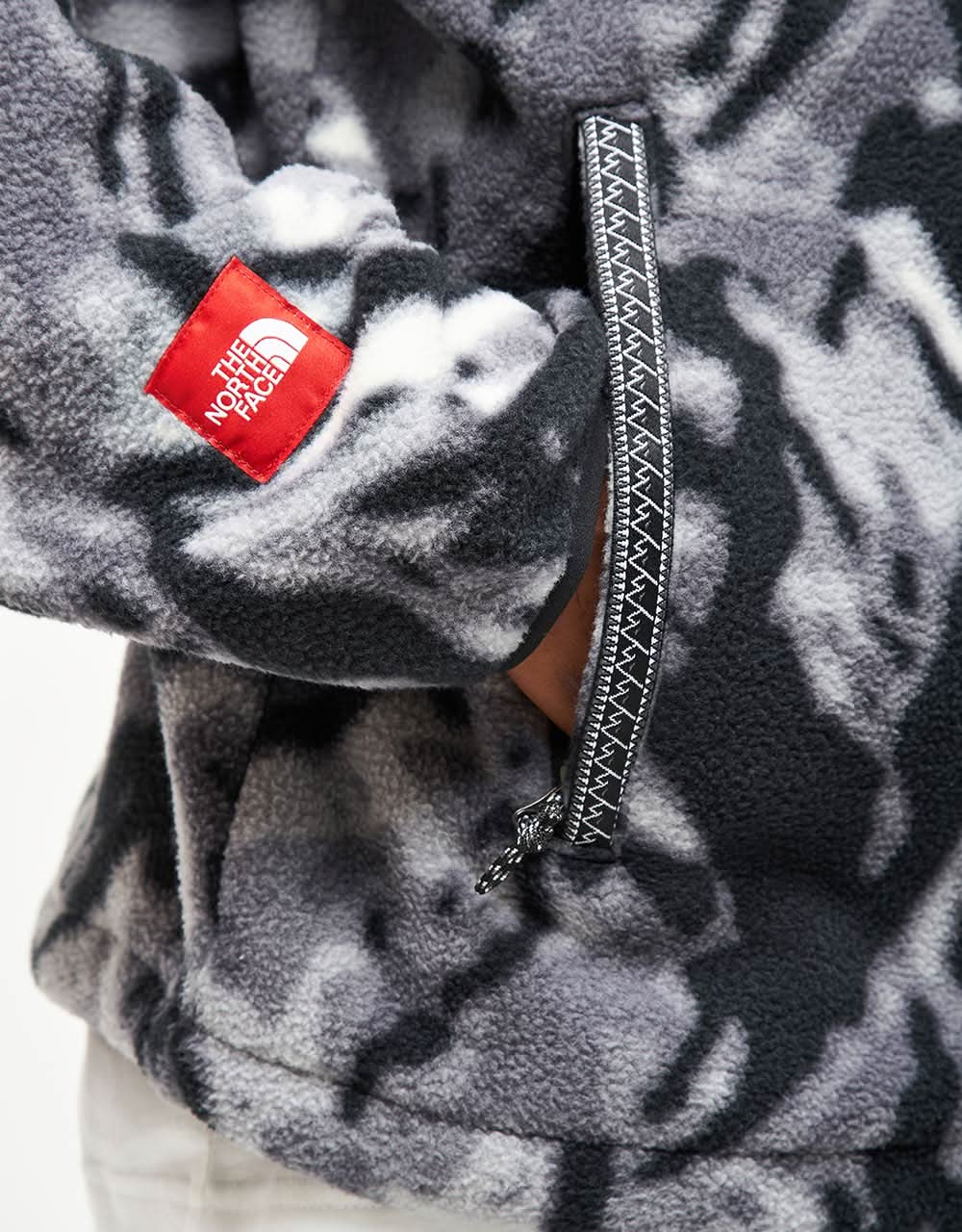 The North Face Fleeski 1/4 Zip Pullover - TNF Black 3D Summit