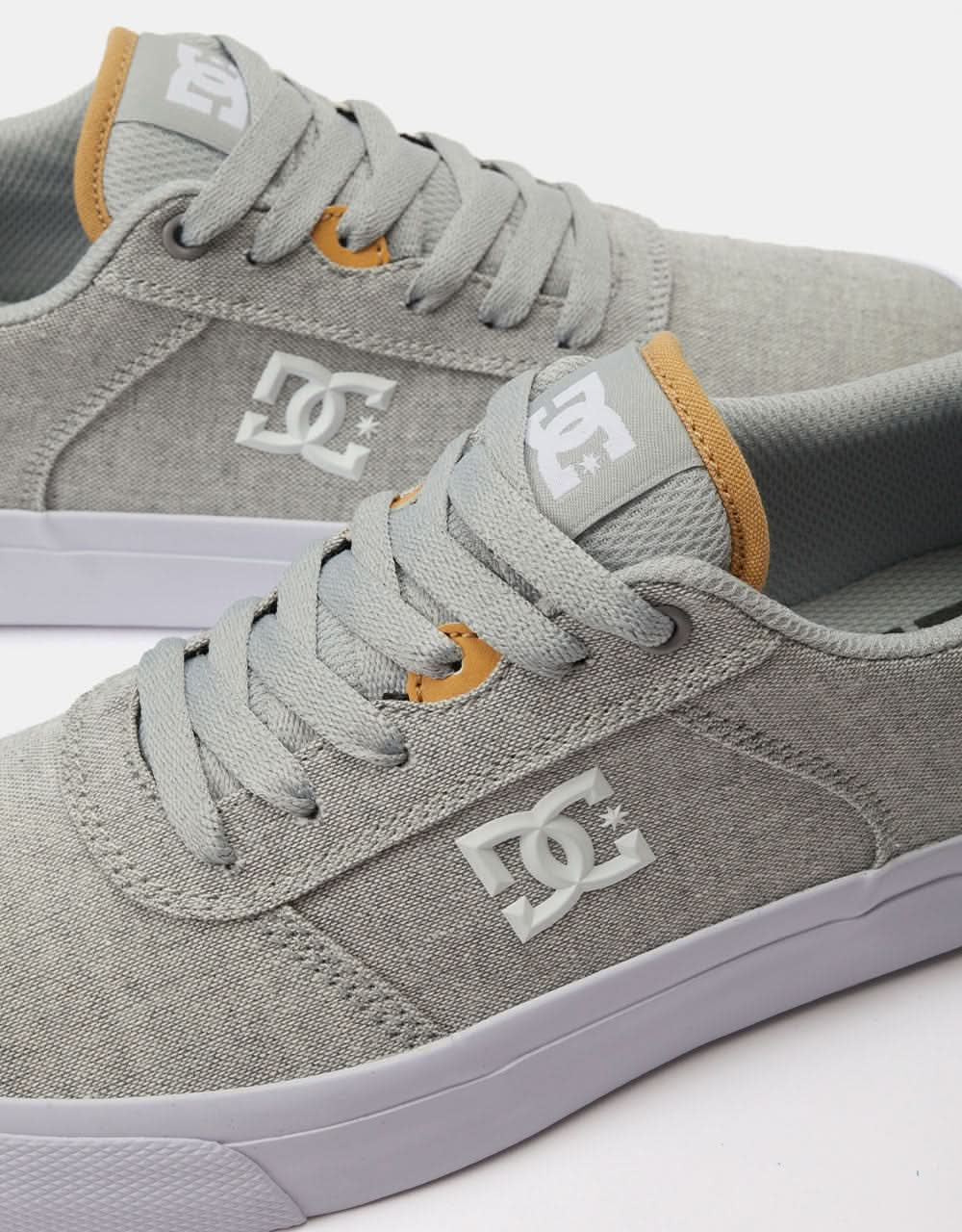 DC Teknic TX SE Skate Shoes - Light Grey