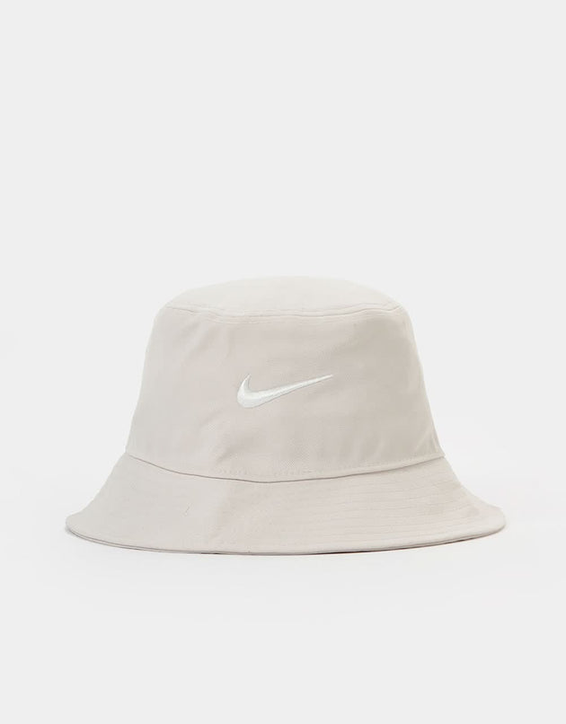 Nike Swoosh Apex Bucket Hat - Light Orewood Brown/Summit White