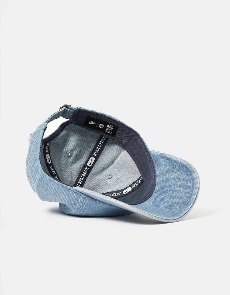 Cappellino in denim non strutturato Nike SB - Tempesta Egea/Blu Tuono/Bianco