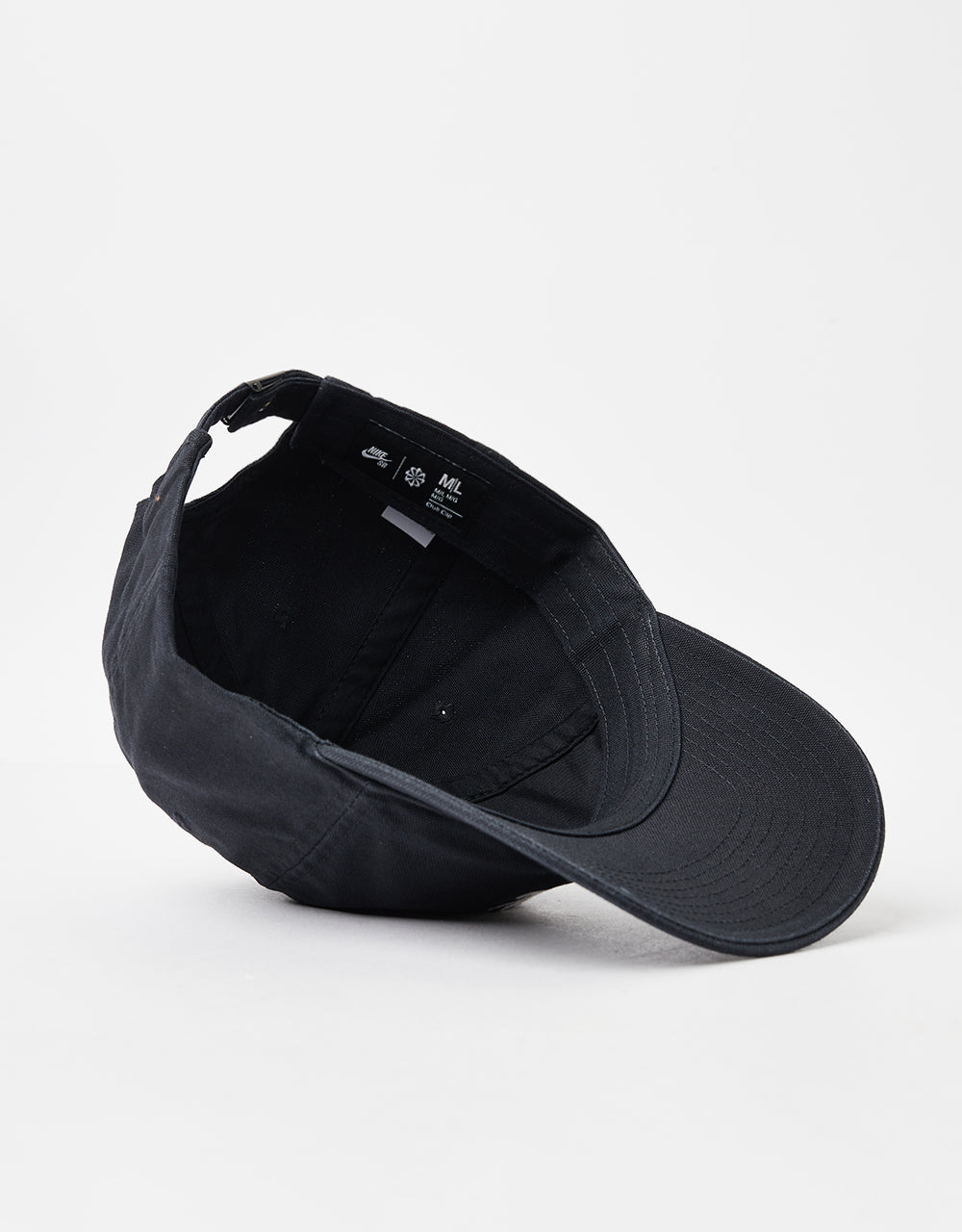 Nike SB Unstructured Flat Bill Cap - Black/White