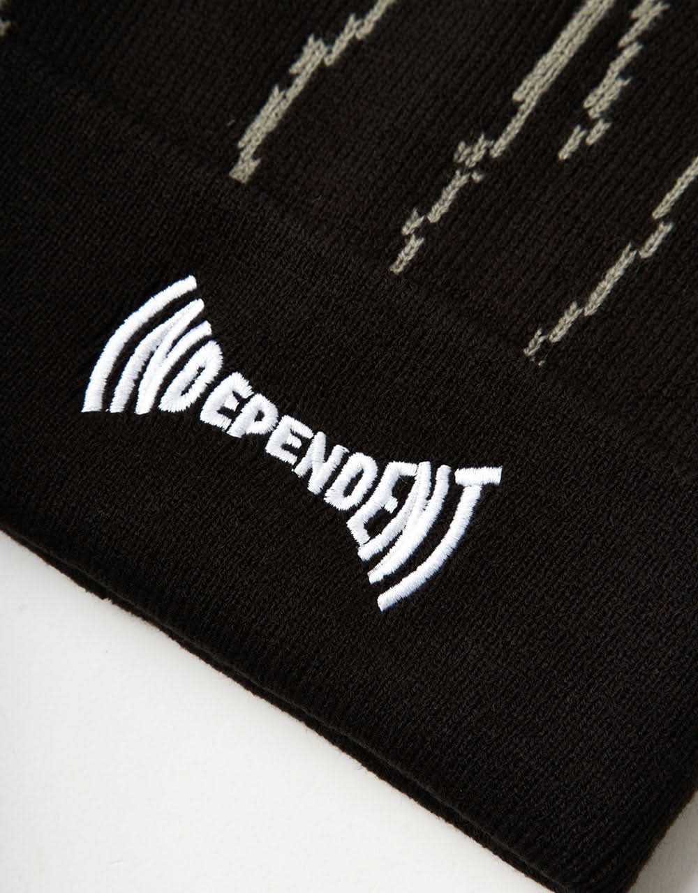 Independent Lightning Stripe Beanie - Black Lightning Stripe