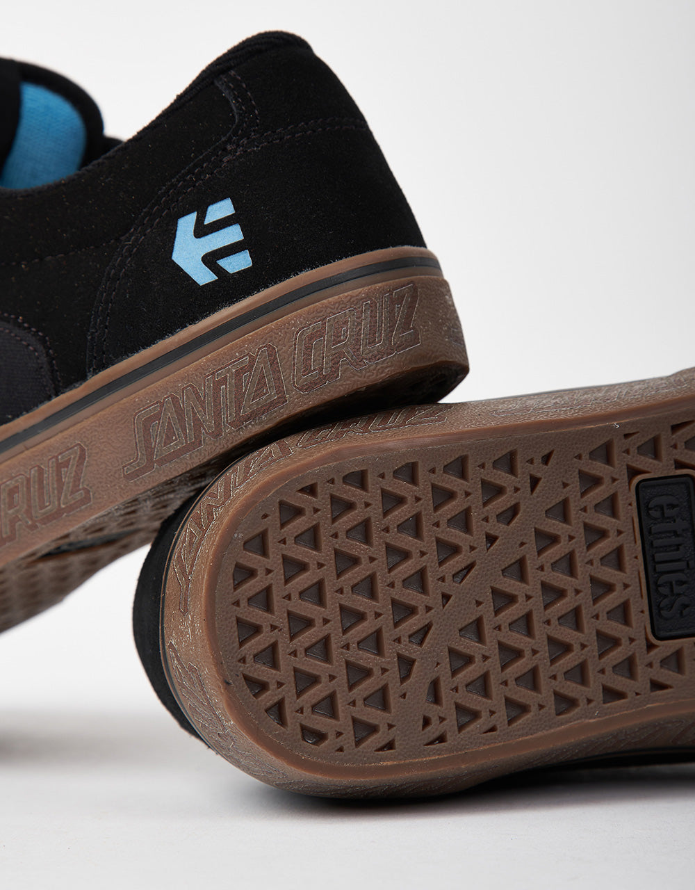 Etnies x Santa Cruz Barge LS Skate Shoes - Black/Gum