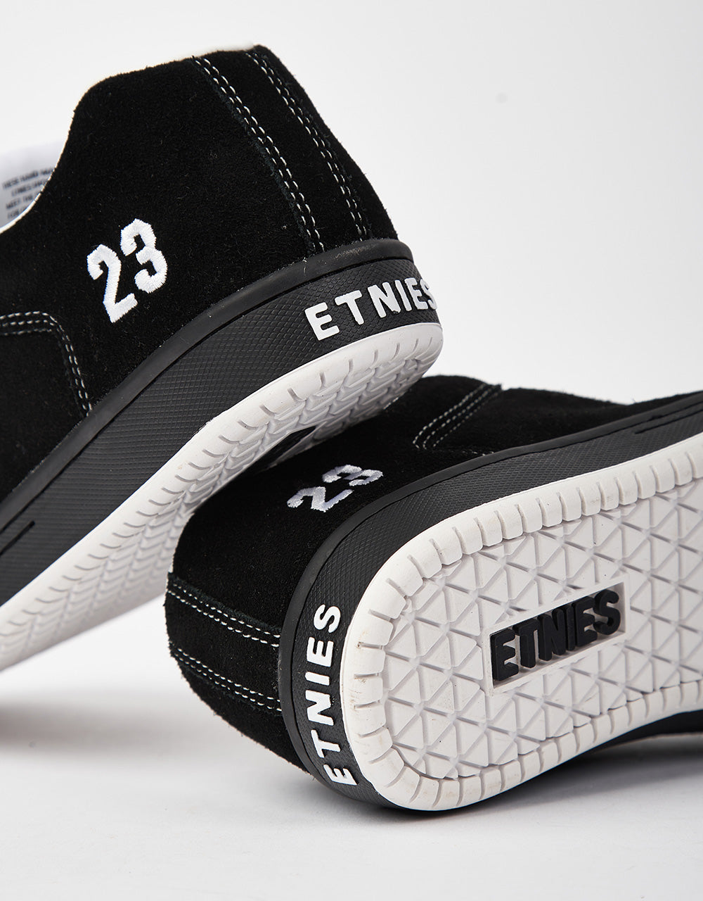 Etnies Sal 23 Skate Shoes - Black/White