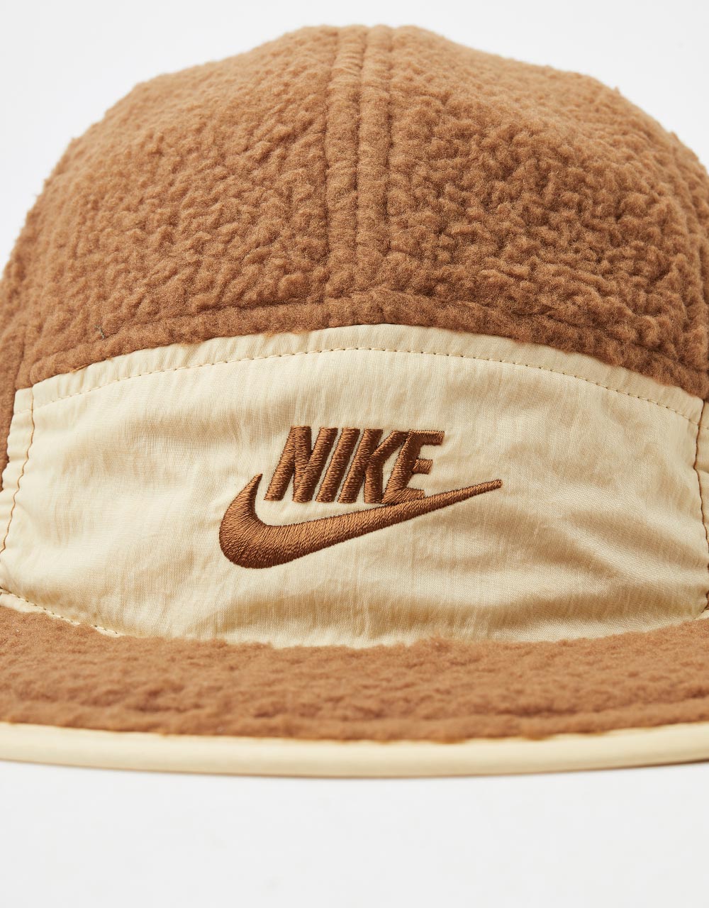 Nike Fly Outdoor 5 Panel Cap - Light British Tan/Sesame/Light British