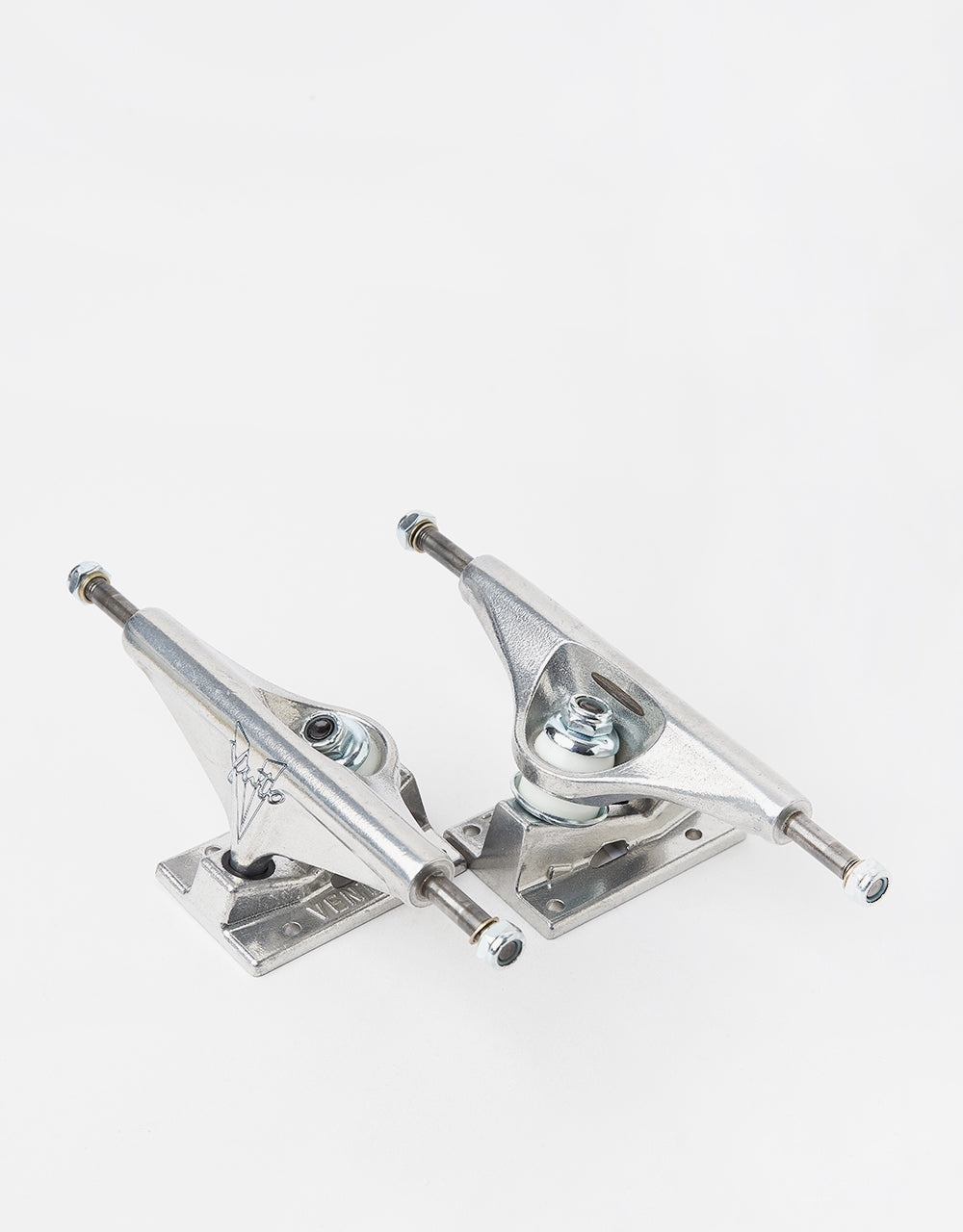 Venture Yuto Liquid Charm 5.6 High Skateboard Trucks (Pair)