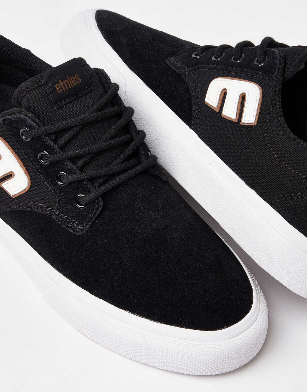 Etnies Barge Plus Skate Shoes - Black/White