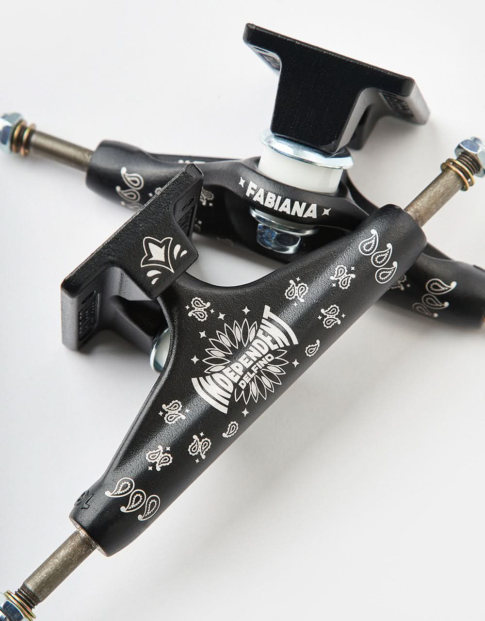 Independent Fabiana Bandana Stage 11 Hollow Standard Skateboard Trucks (Pair)