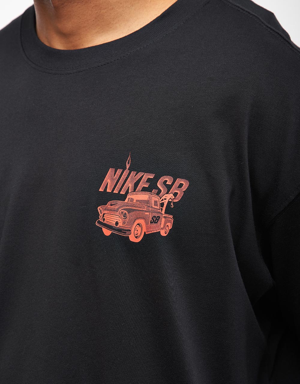 Nike SB Tow T-Shirt - Black