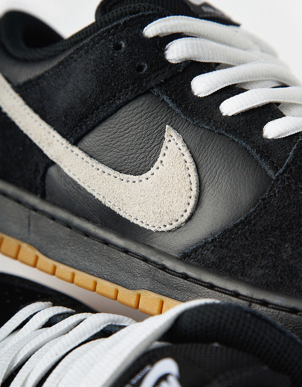 Nike SB Dunk Low Pro Skate Shoes - Black/White-Black-Gum Light Brown