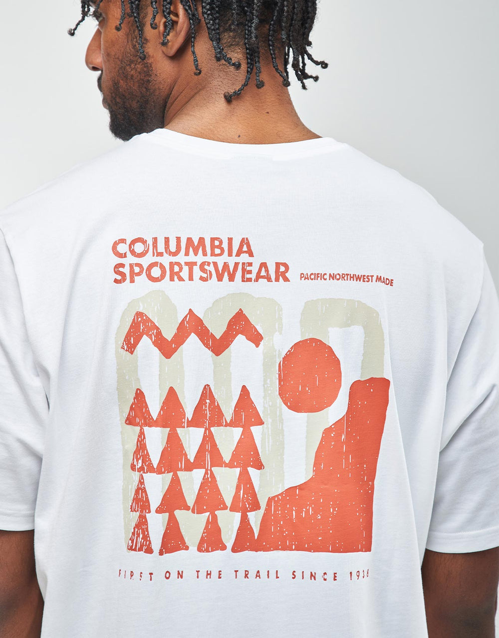 Columbia Explorers Canyon™ Back T-Shirt - White/Explore Outdoors