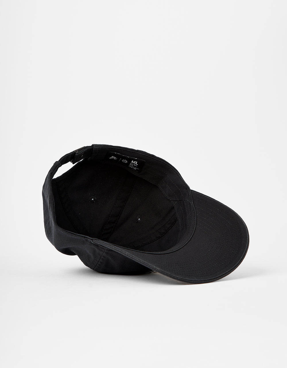 Nike SB Unstructured Flat Bill Cap - Black/White