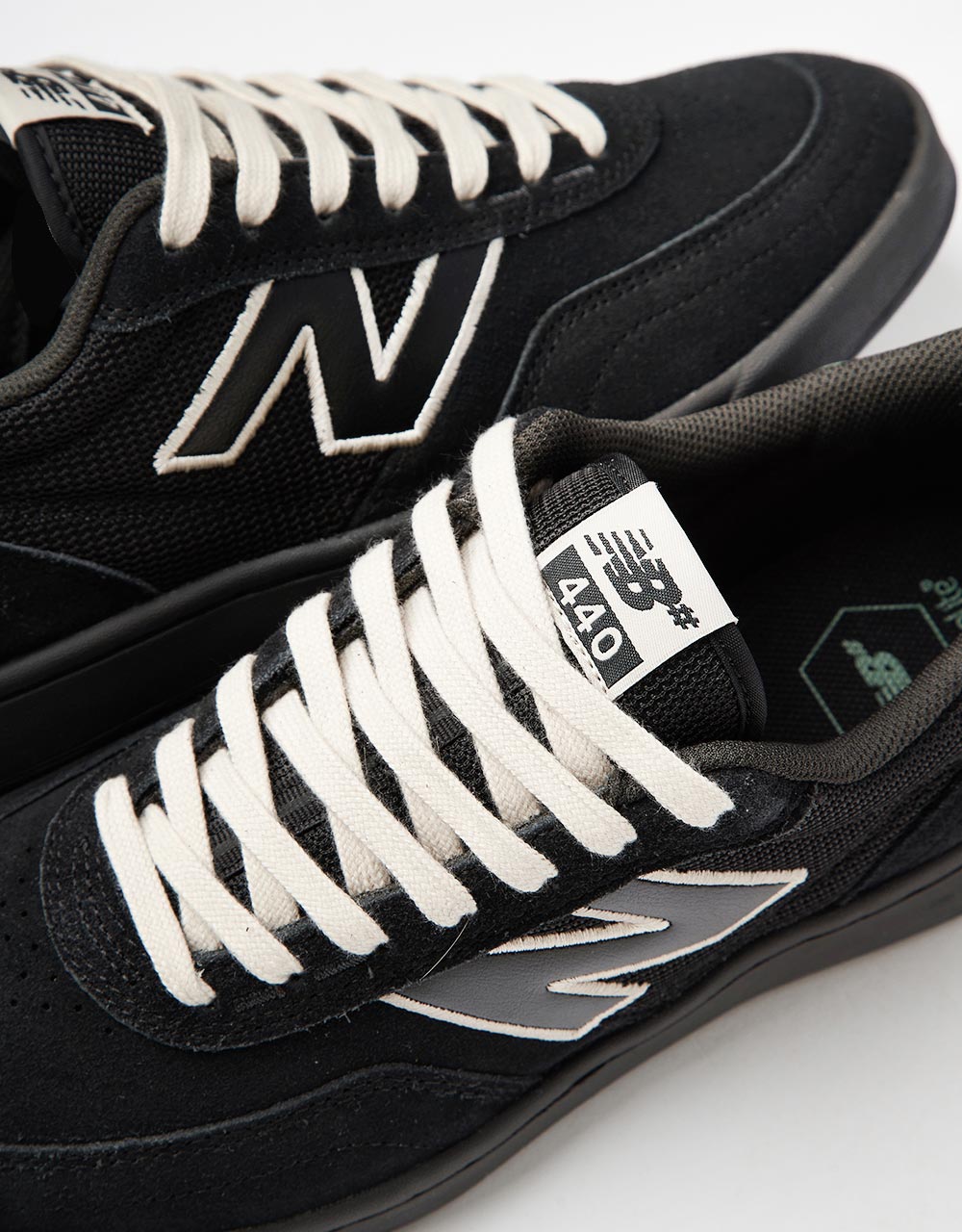 New Balance Numeric 440 V2 Skate Shoes - Black/Black