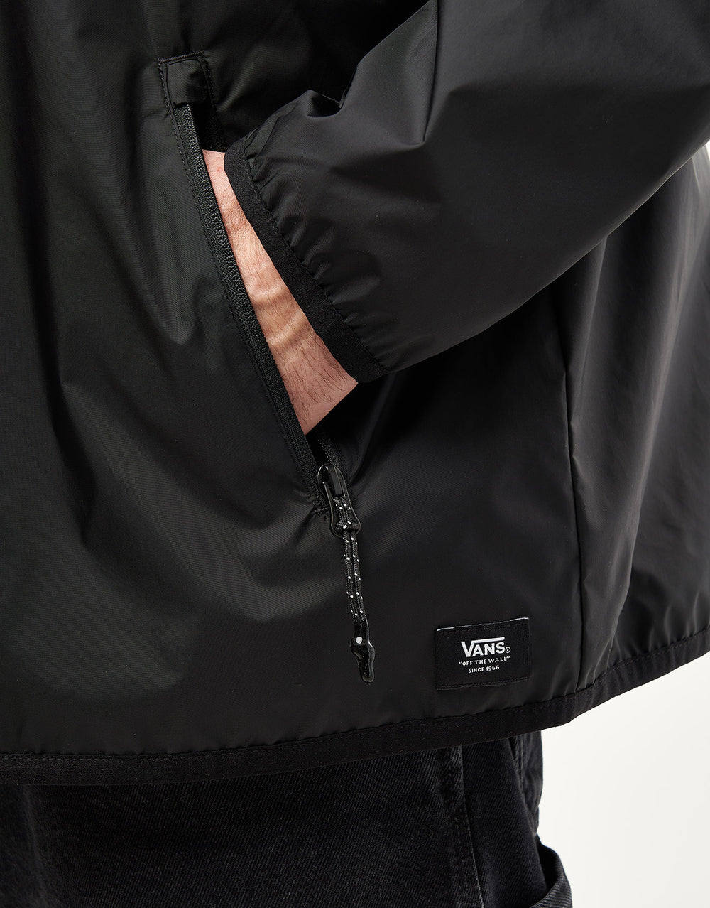 Vans MTE Lewis Windbreaker - Black