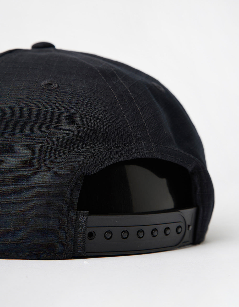 Columbia Ratchet Strap™ Snapback Cap - Black/Wet Fish