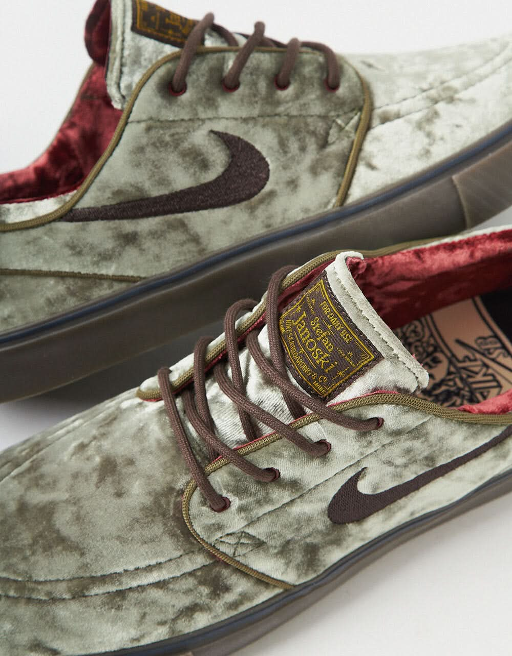 Nike SB Zoom Janoski OG+ Se Skate Shoes - Med Olive/Velvet Brown-Baroque Brown-Dk Team Red-Armory Navy-Cacao Wow