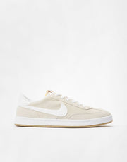 Nike SB FC Classic Low Skate Shoes - Summit White/Summit White-White