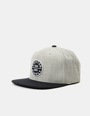 Gorra Snapback Brixton Oath III - Gris jaspeado claro/Negro