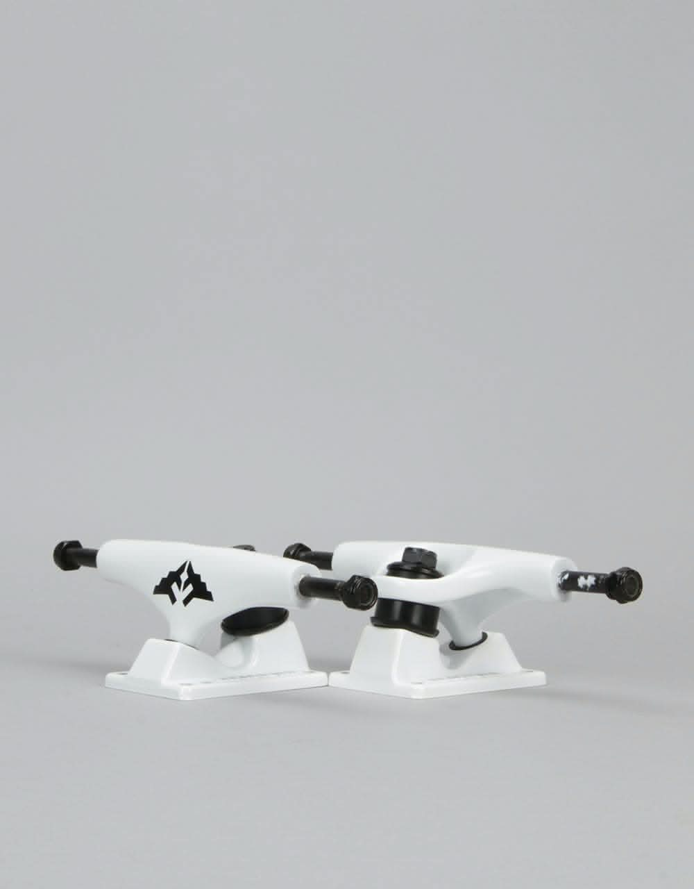 Fracture Wings V3 5.0 Low Truck - White (Pair)