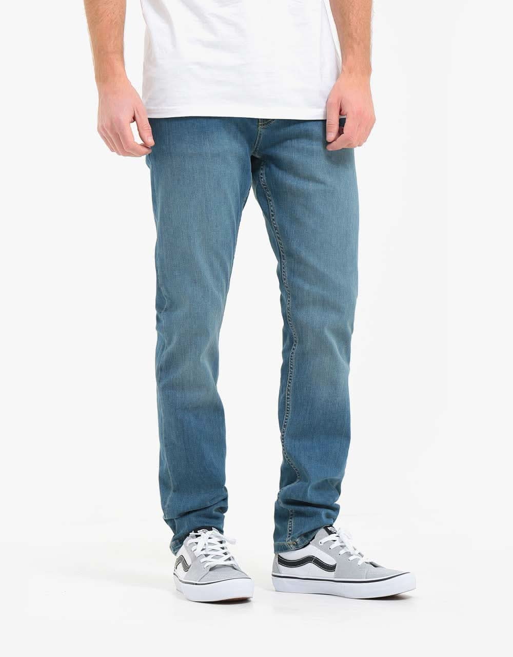 Route One Slim Denim Jeans – verwaschenes Blau