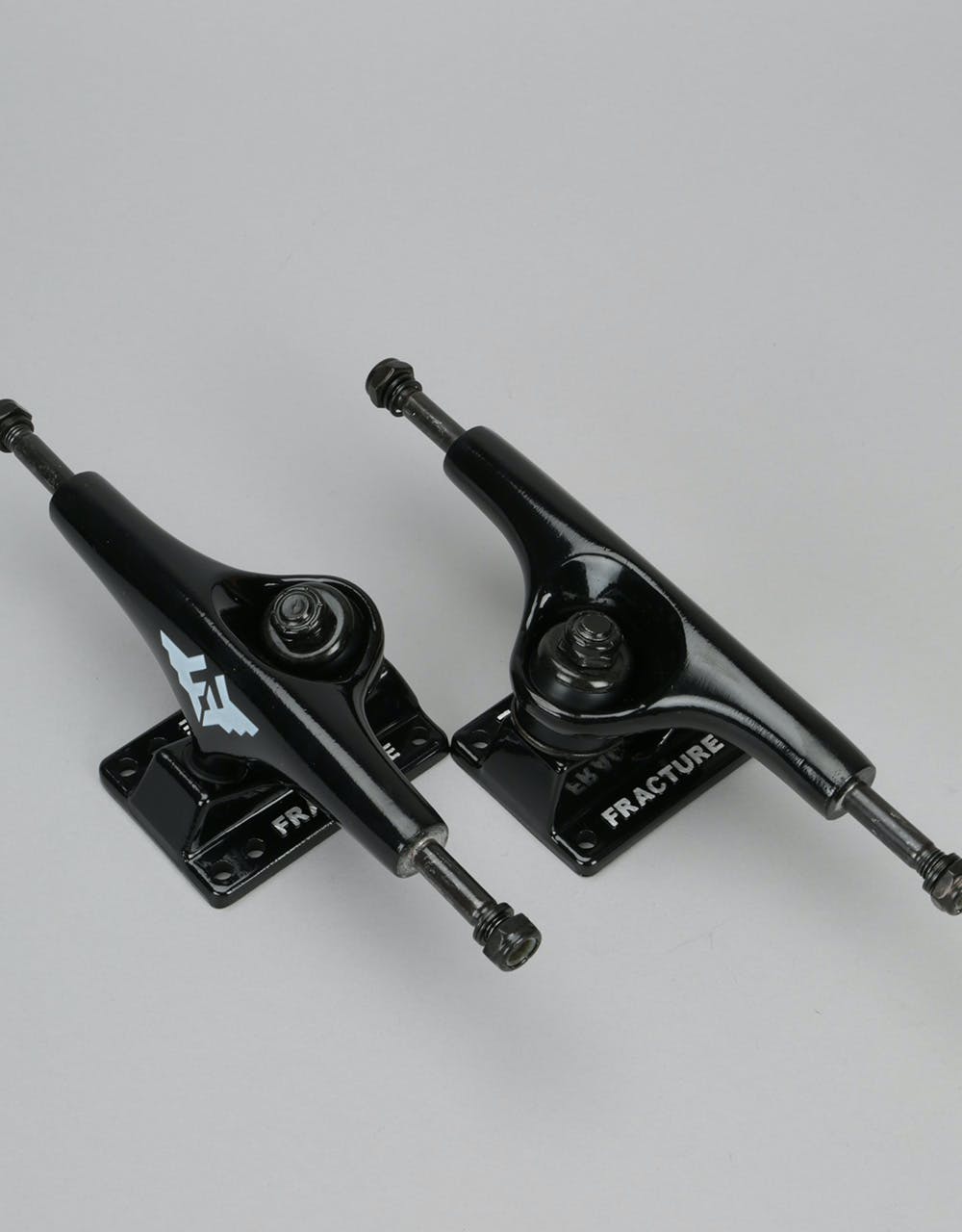 Fracture Wings V3 5.5 Low Truck - Black (Pair)