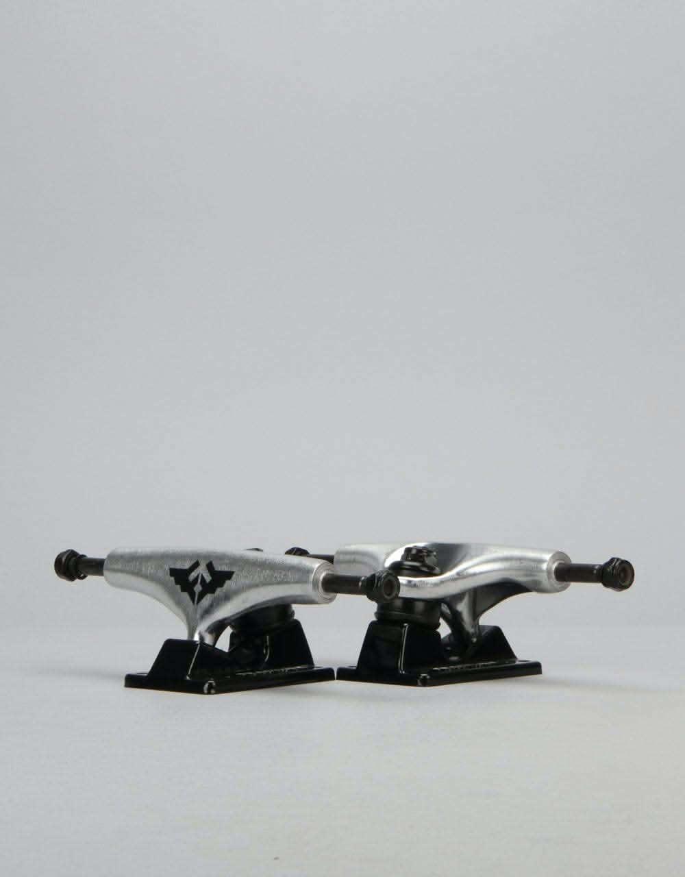 Fracture Wings V3 5.0 Low Truck - Raw/Black (Pair)