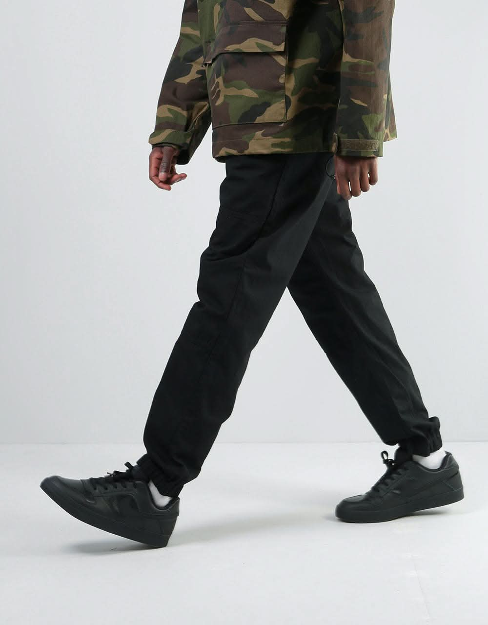 Carhartt WIP Marshall Joggers - Black (Rinsed)