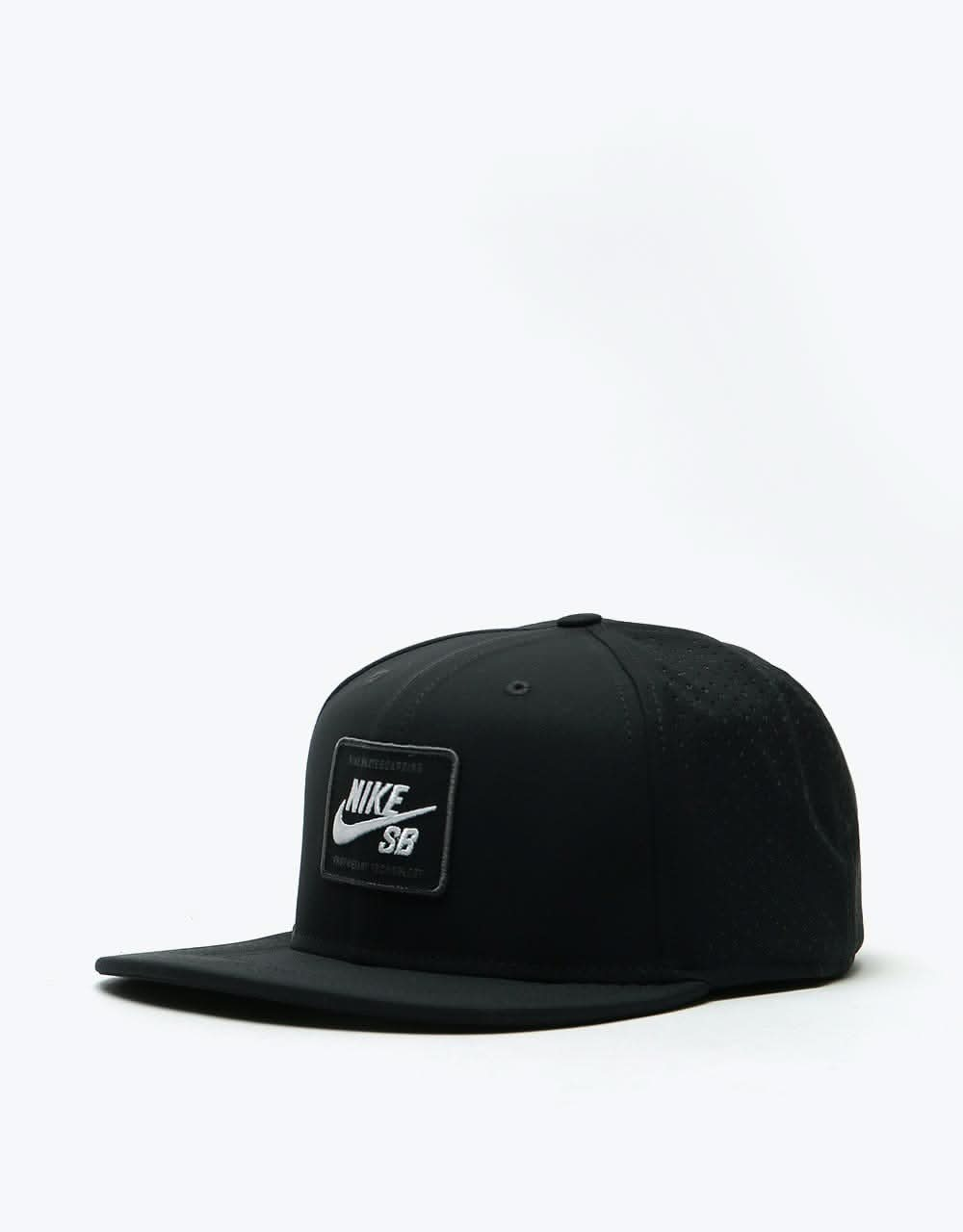 Nike SB Aerobill Pro 2.0 Snapback Cap - Black