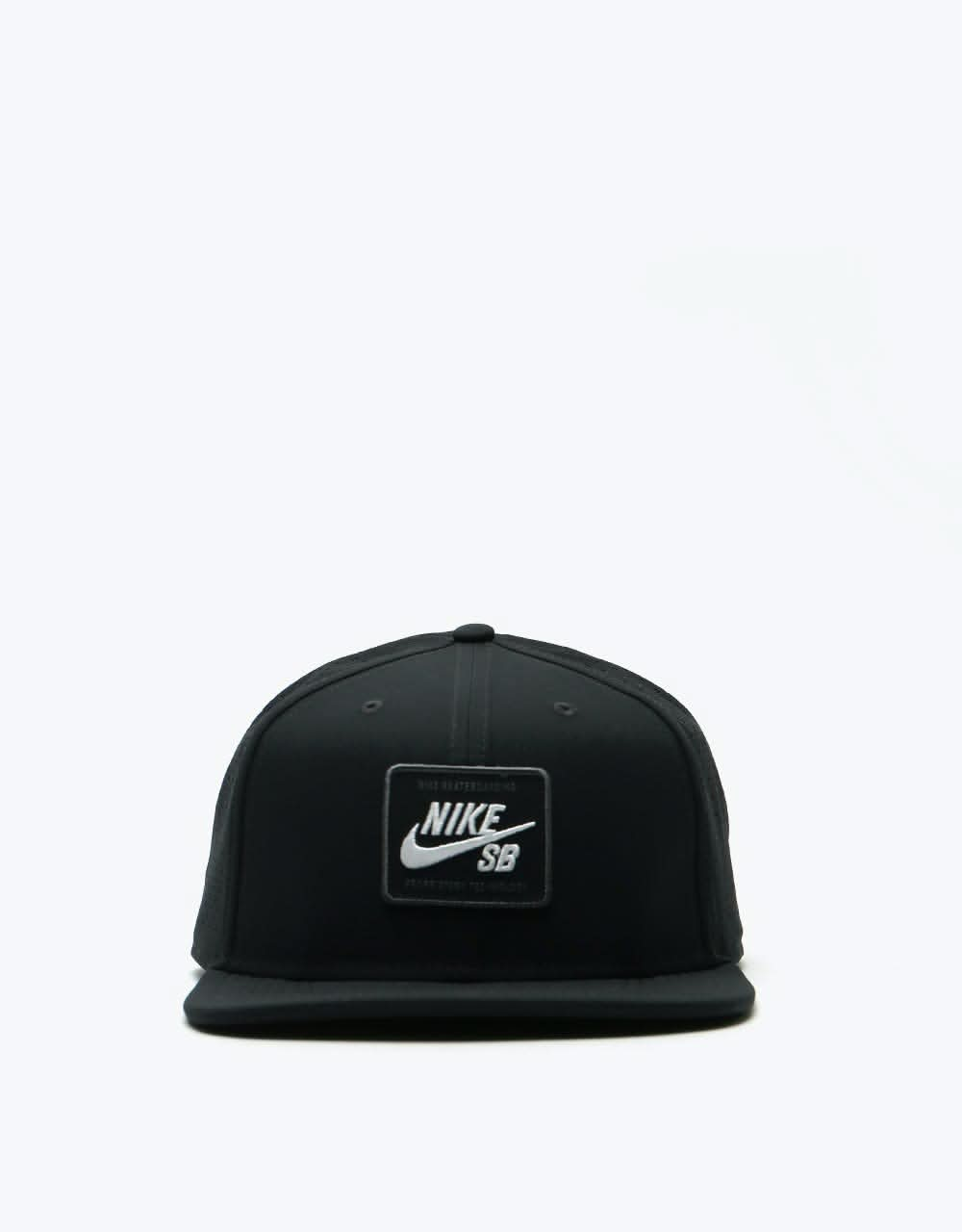 Nike SB Aerobill Pro 2.0 Snapback Cap - Black