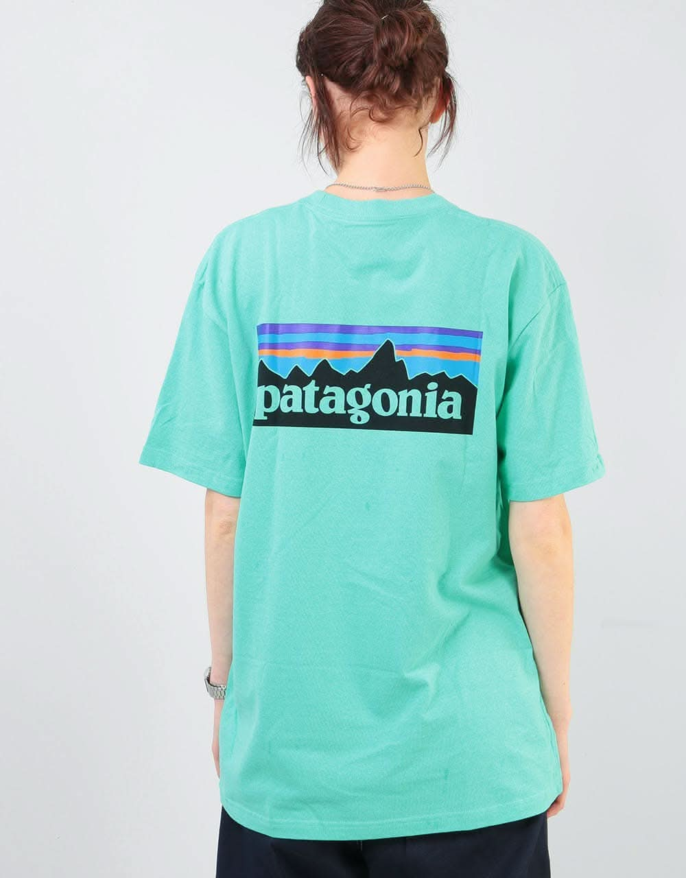 Patagonia Womens P-6 Logo Oversized Responsibili-Tee® - Vjosa Green