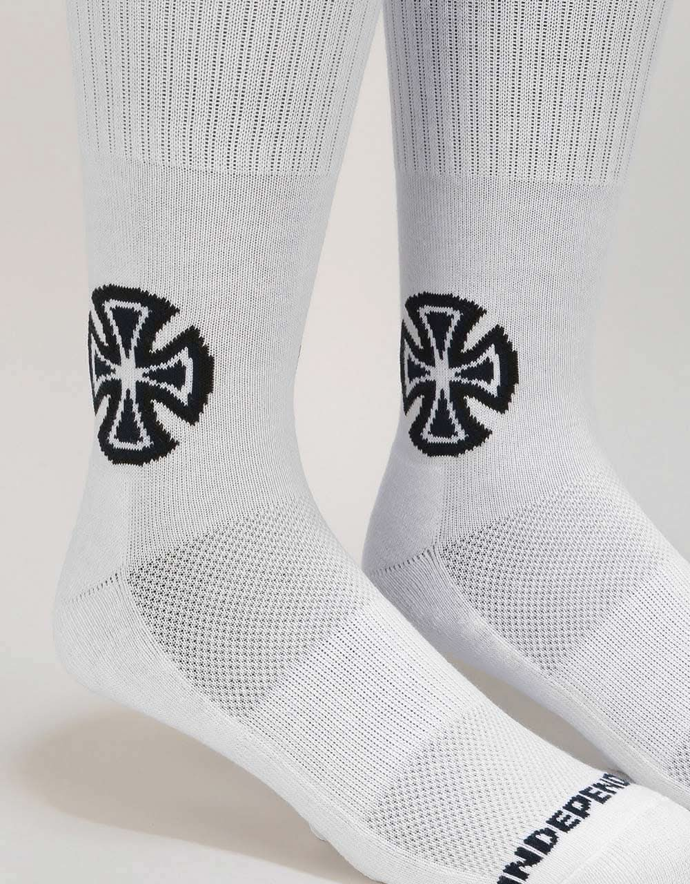 Independent Big Cross Primary Socks - White