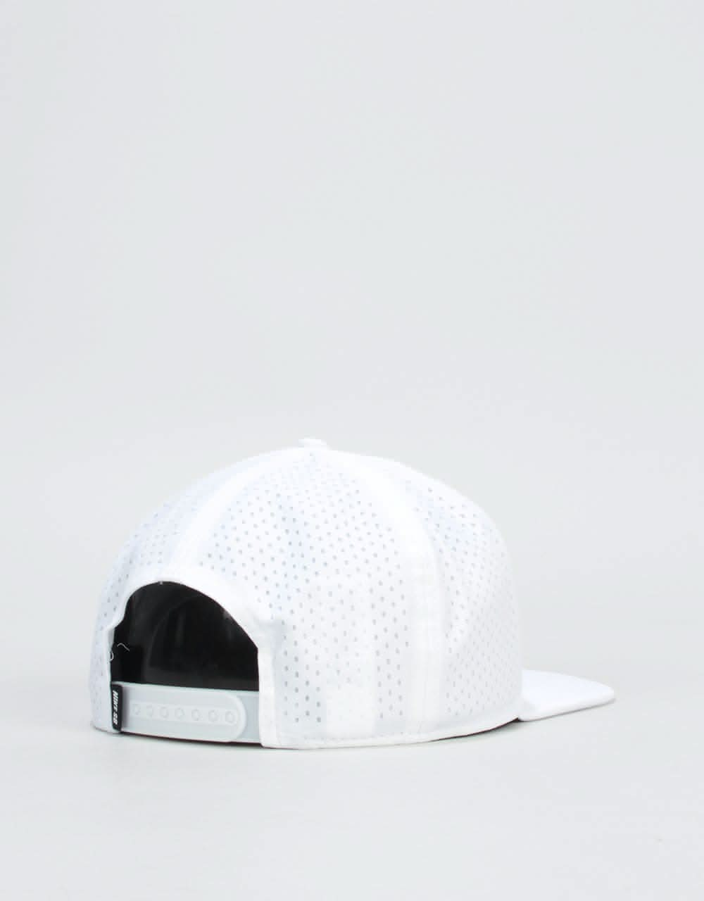 Nike SB Aerobill Pro 2.0 Snapback Cap - White/Black