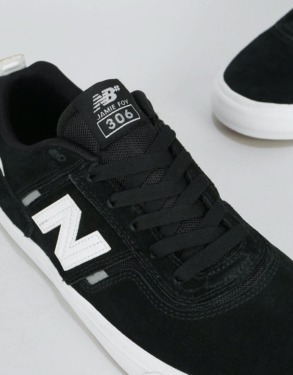 New Balance Numeric 306 Skate Shoes - Black/White