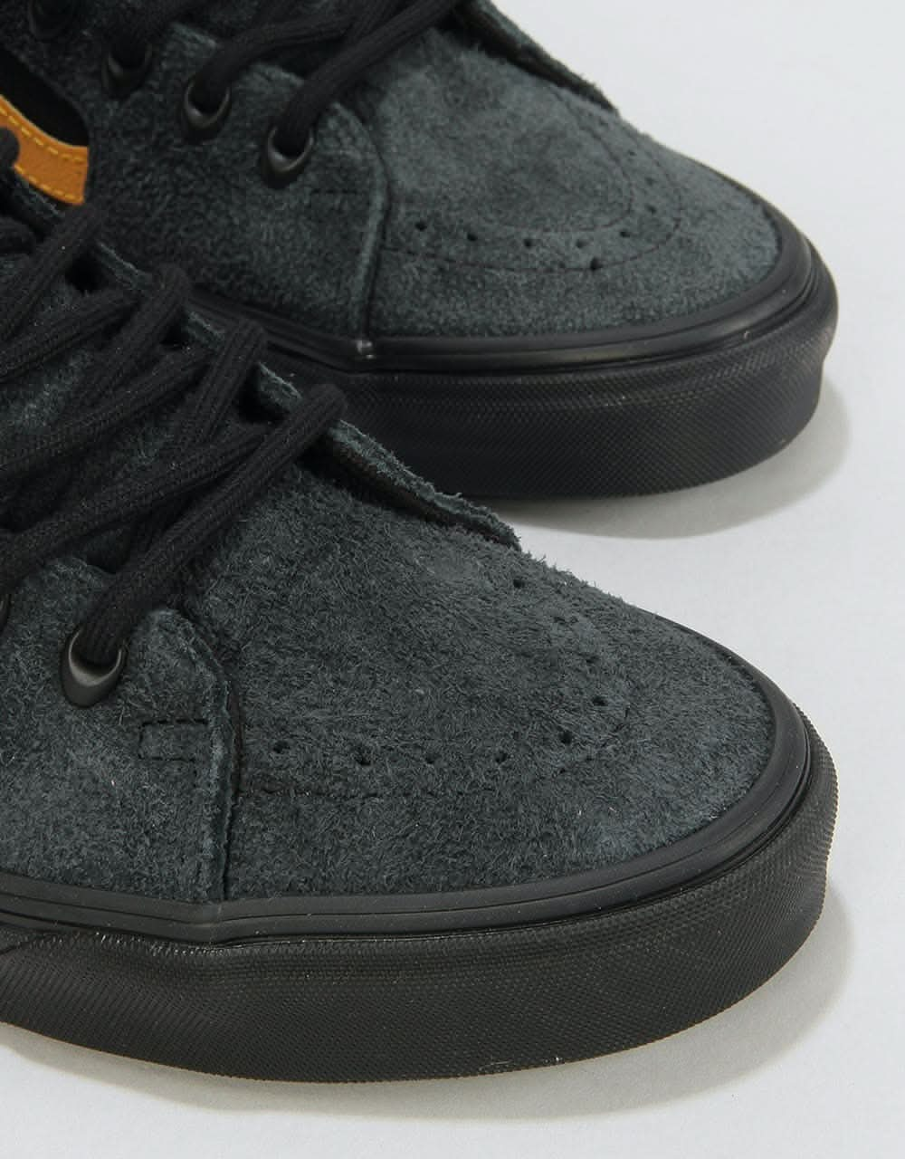 Vans Sk8-Hi Skate Shoes - (Cordura) Black