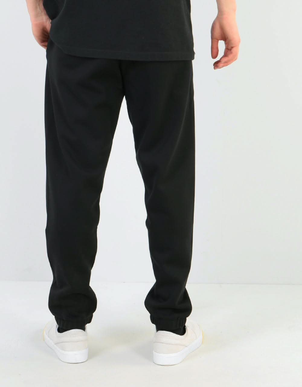 Carhartt WIP Chase Sweatpants - Black/Gold