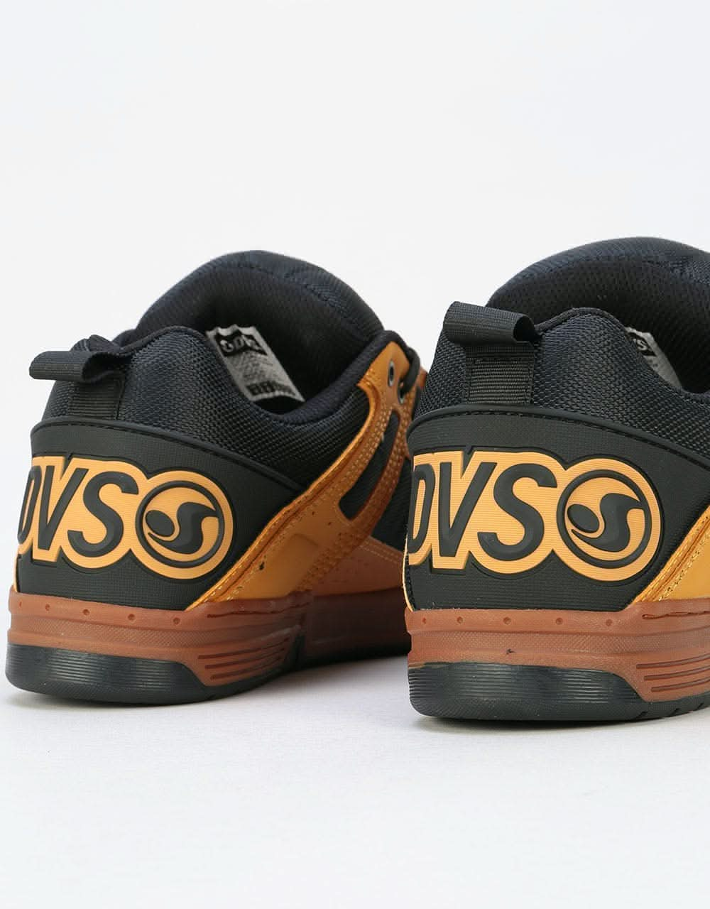 DVS Commanche Skate Shoes - Chamois/Black/Gum Nubuck