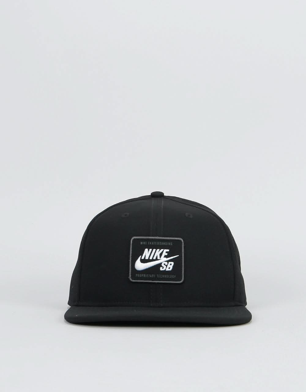 Nike SB Aerobill Pro 2.0 Snapback Cap - Black/White