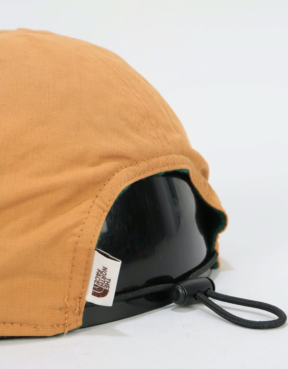 The North Face Reversible Fleece Norm Cap - Cedar Brown/Night Green