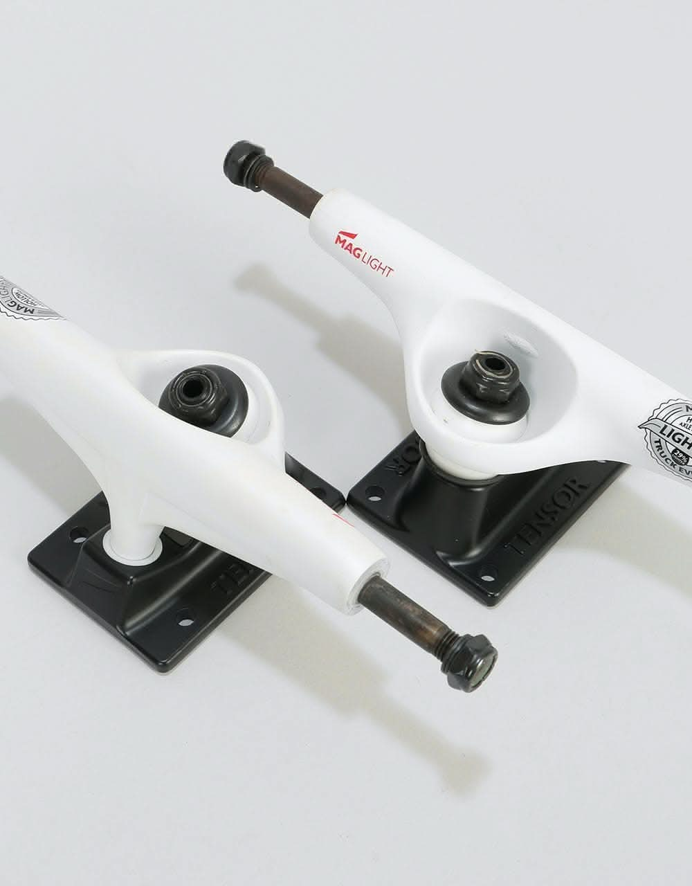 Tensor Mag Light 5.5 Regular Skateboard Trucks