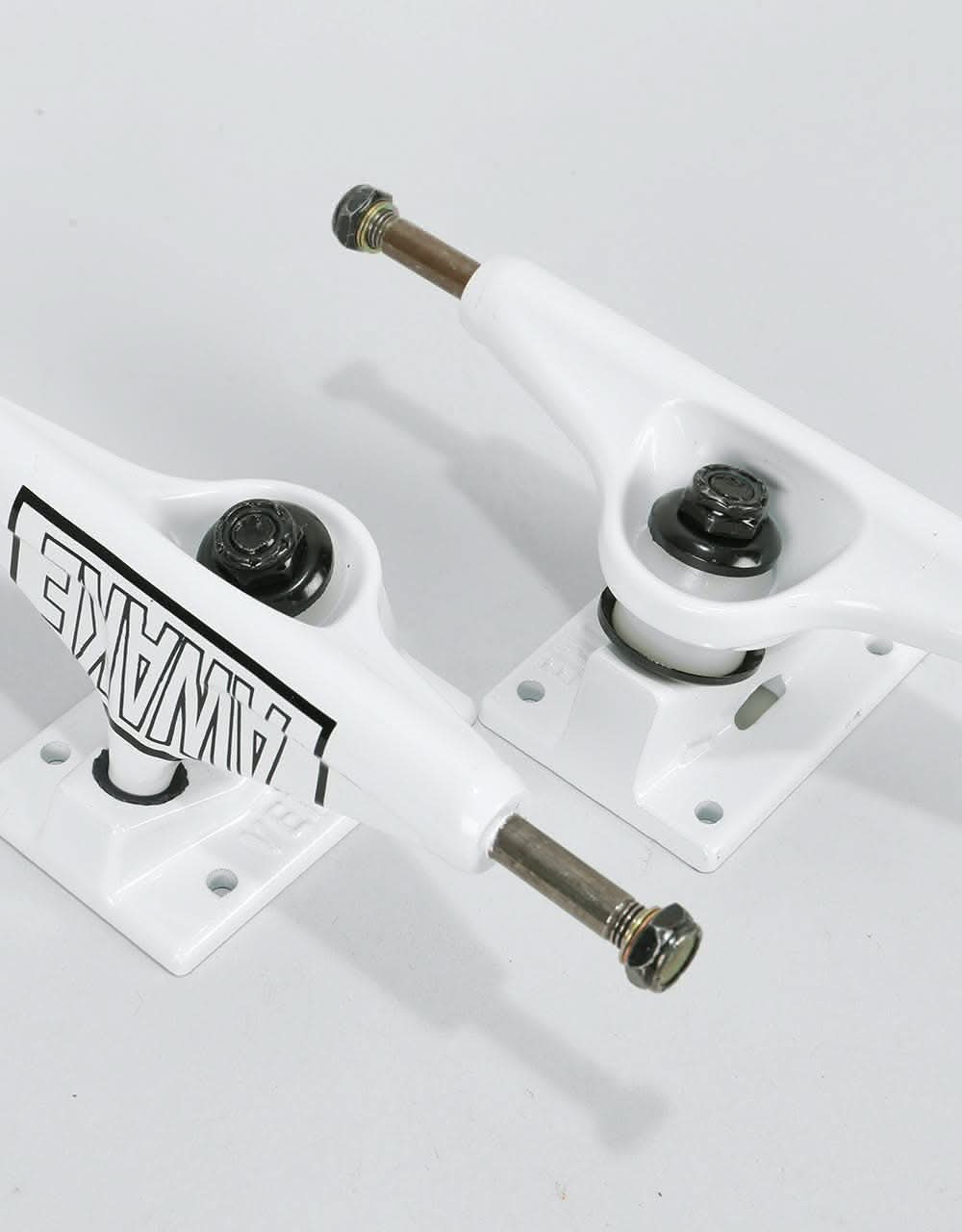 Venture Motto 5.2 High Skateboard Trucks