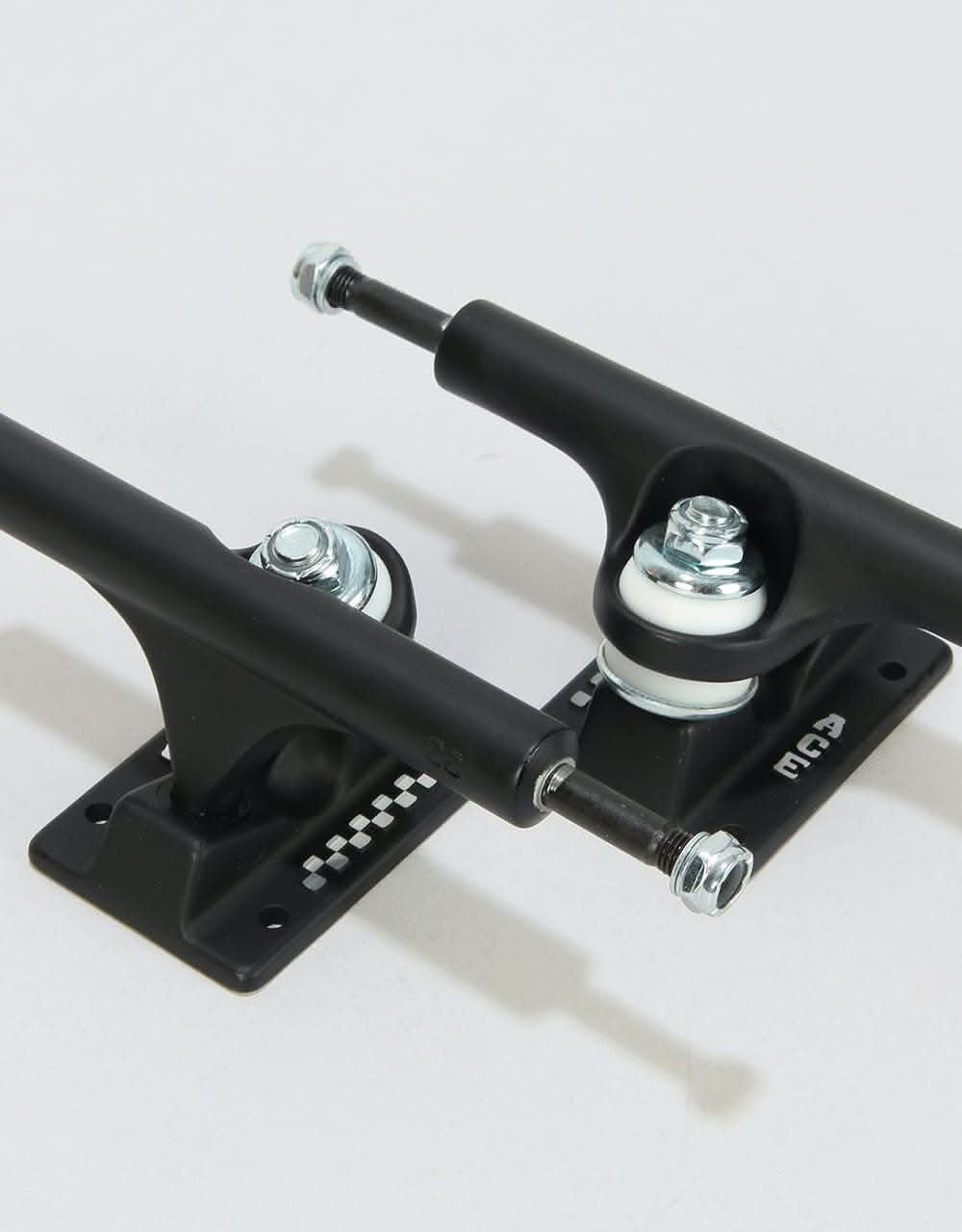 Ace 33 Classic Skateboard Trucks