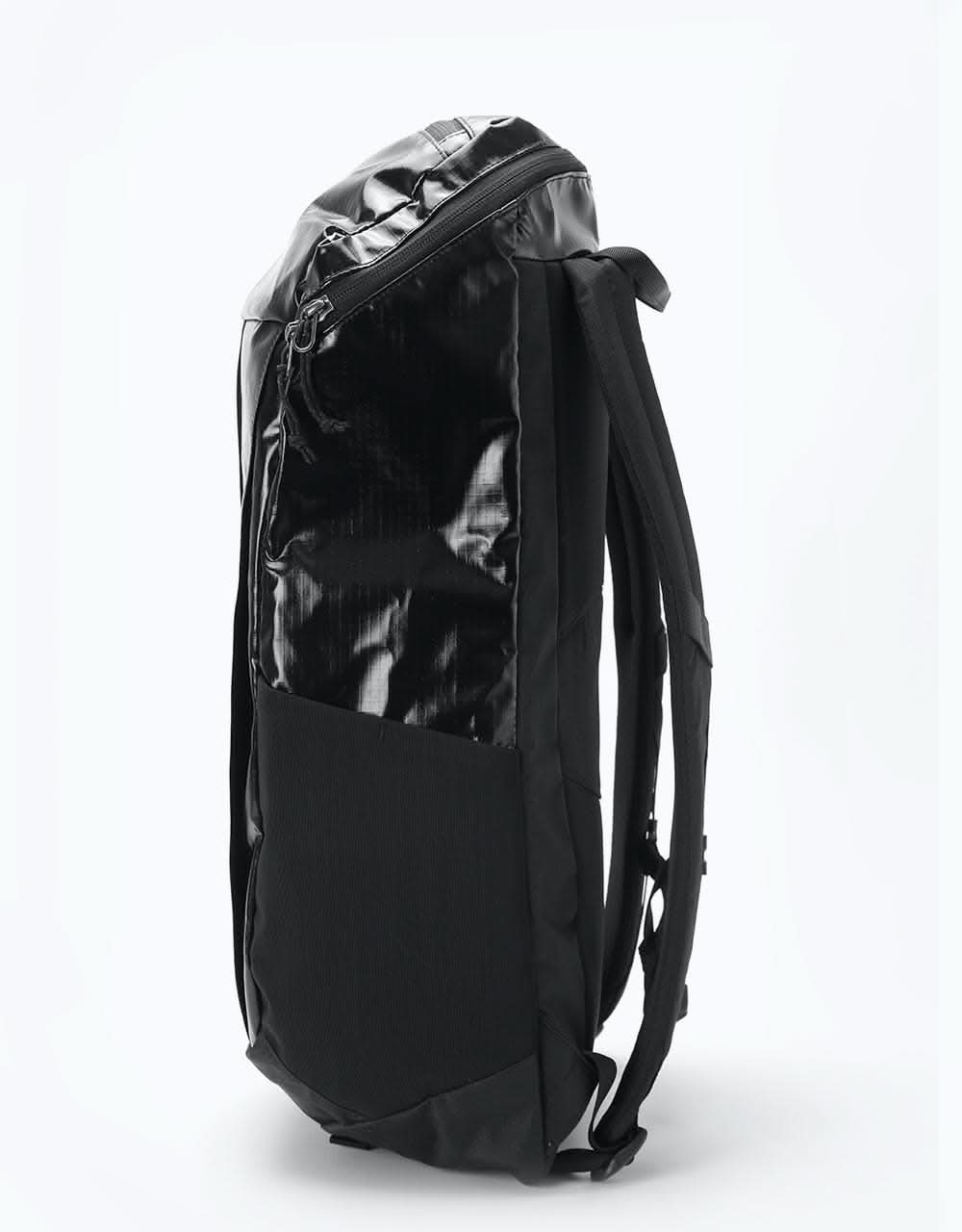 Patagonia Black Hole® Pack 25L Backpack - Black