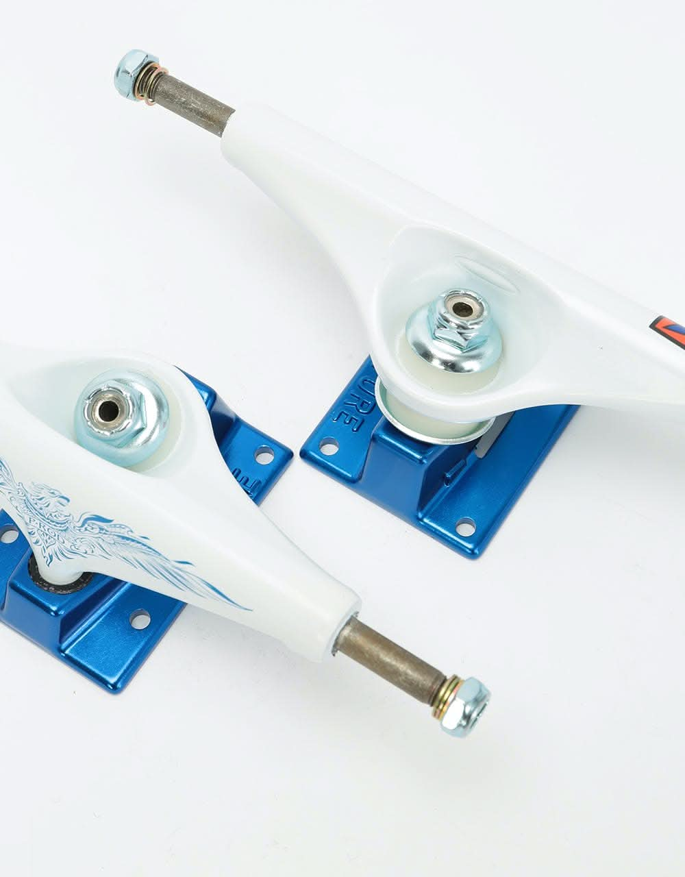 Venture Rodriguez Feniks V-Hollow 5.8 High Skateboard Trucks