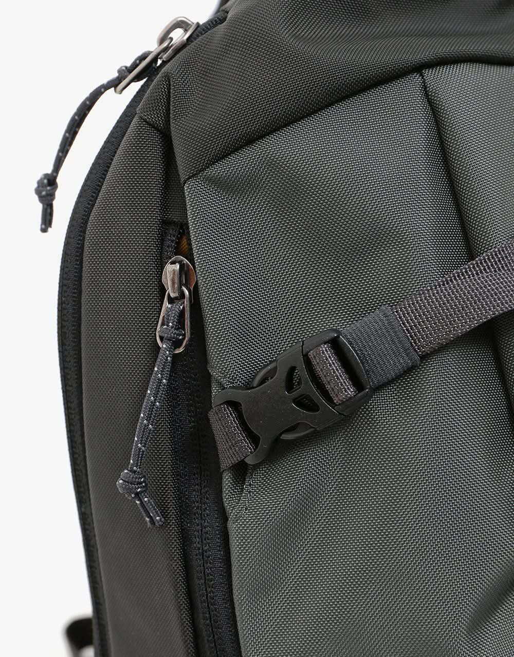 Patagonia Atome 8L Sling - Forge Grey/Textile Green