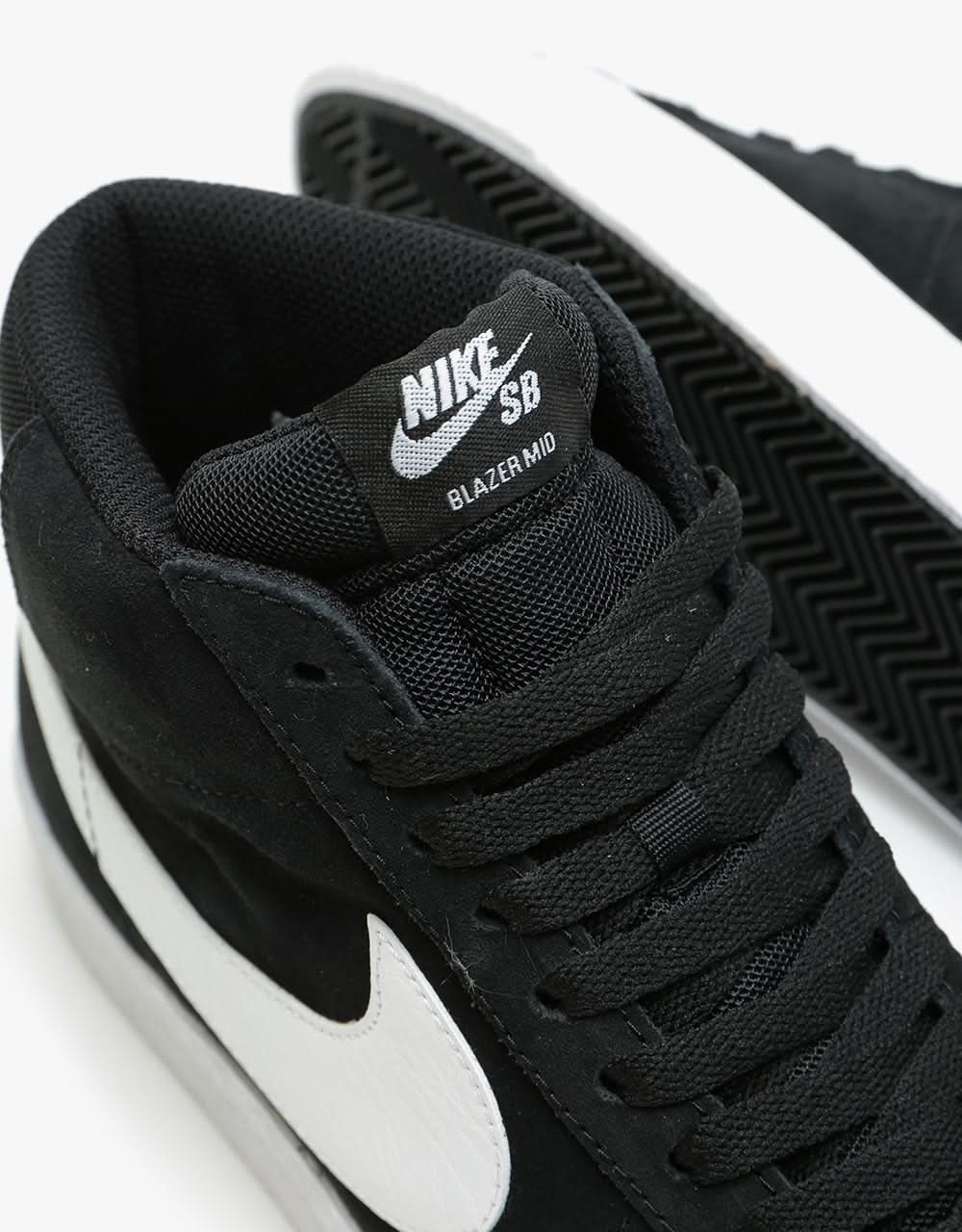 Nike SB Zoom Blazer Mid zapatos de skate - Negro/Blanco-Blanco-Blanco