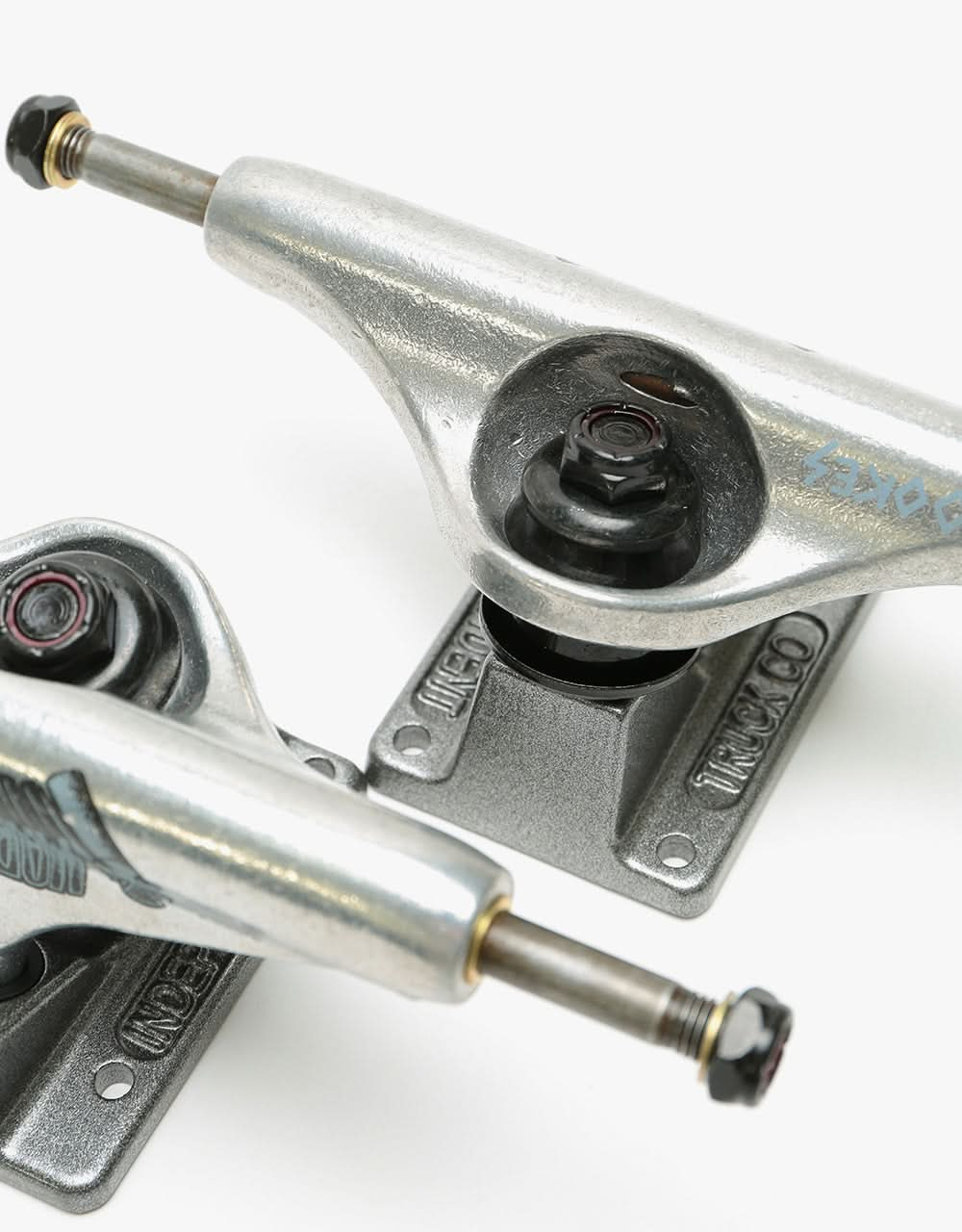 Indpendent Martinez Stage 11 144 Standard Skateboard Trucks